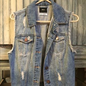 Short jean vest